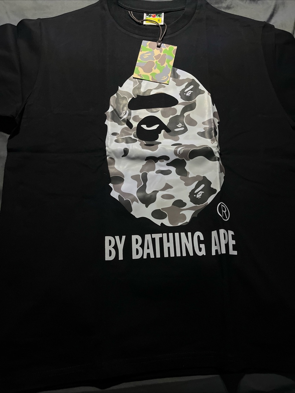 A bathing ape bape t-shirt size medium